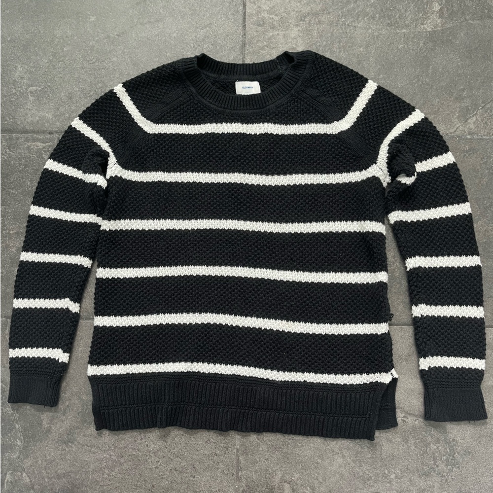 Old Navy Black and White Stripped Sweater